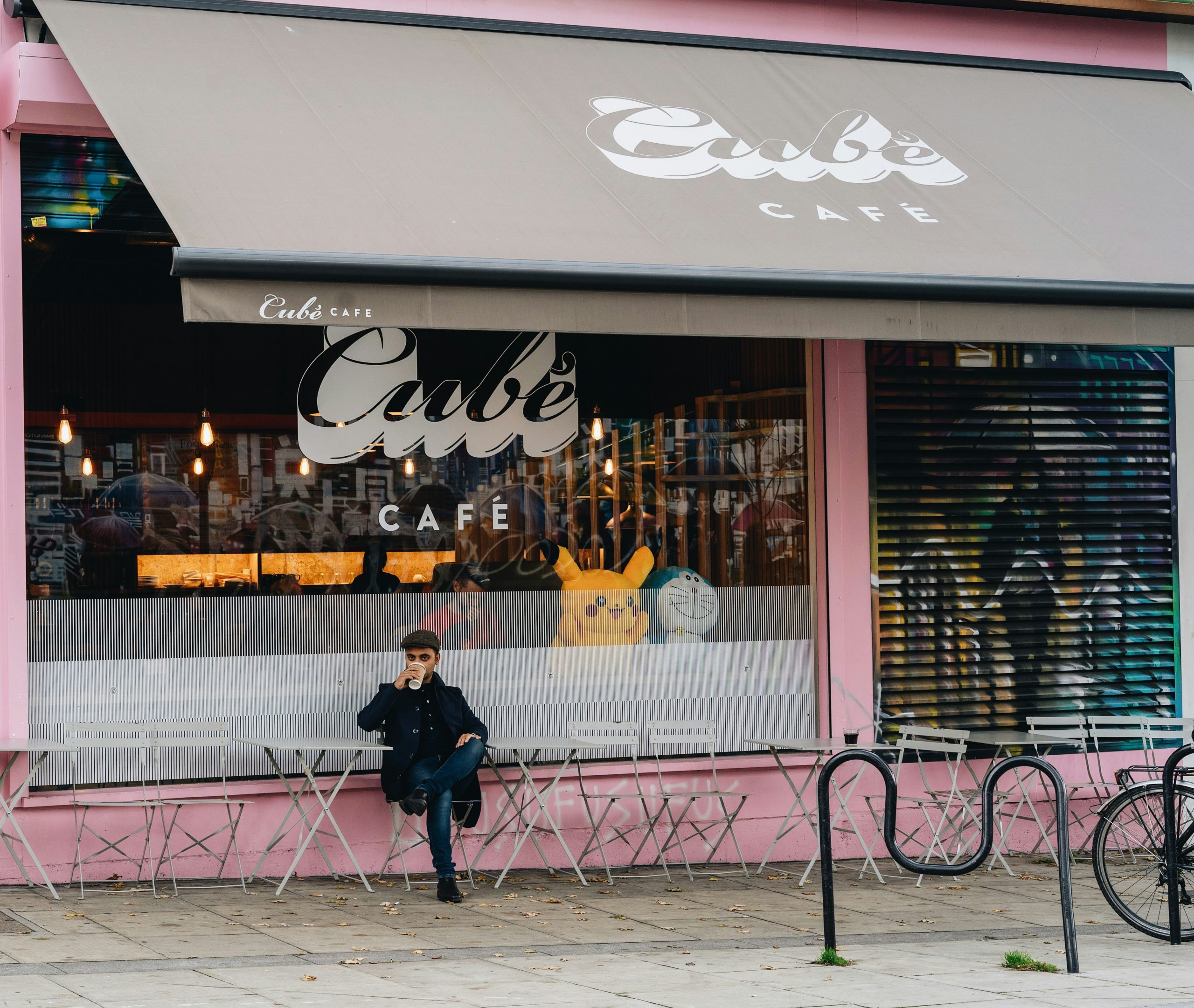 Café-débat et temps conviviaux : pourquoi l’échange informel fait du bien